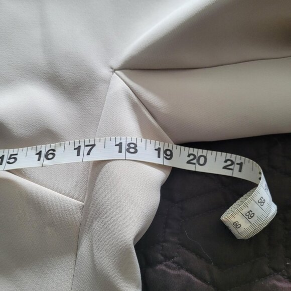 Ann Taylor structured short sleeve top (creamy beige) - Picture 4 of 5